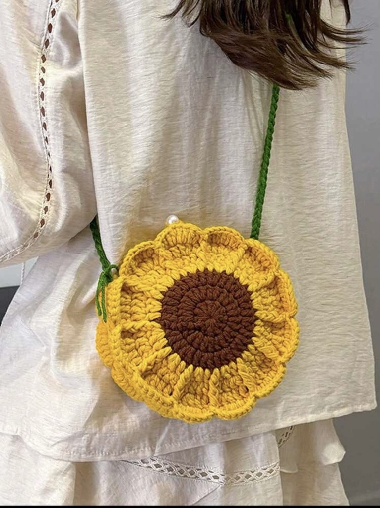 🌻ハンドメイド ひまわりバッグ クロスボディ 夏コーデ 【一点物】向日葵のニットバッグ 手編み