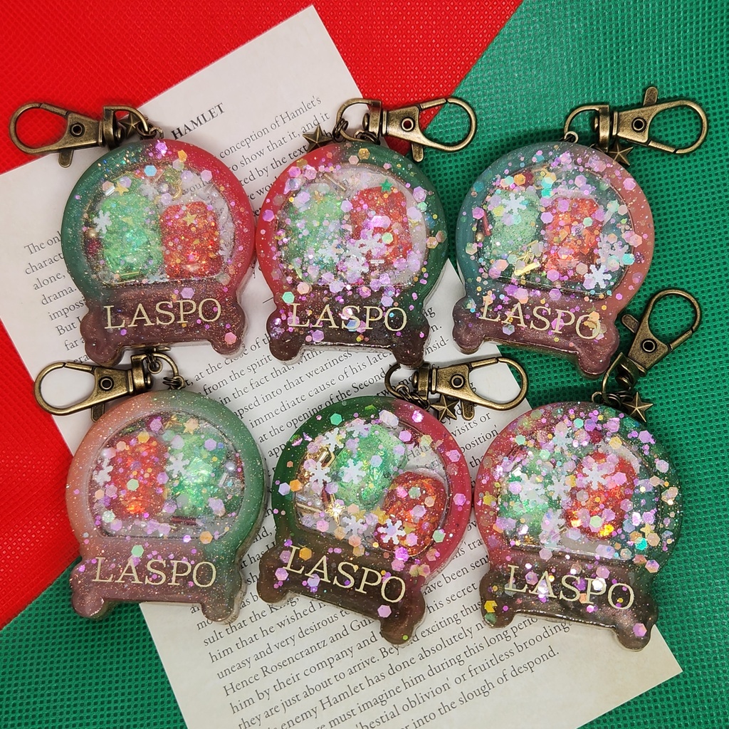 SD赤緑入りスノードームシェイカーキーホルダー④セイン&ケント