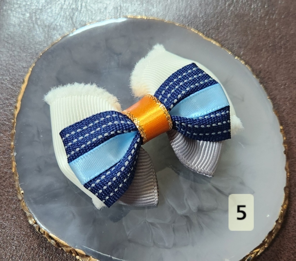 もち飾りミニリボンバレッタ 2