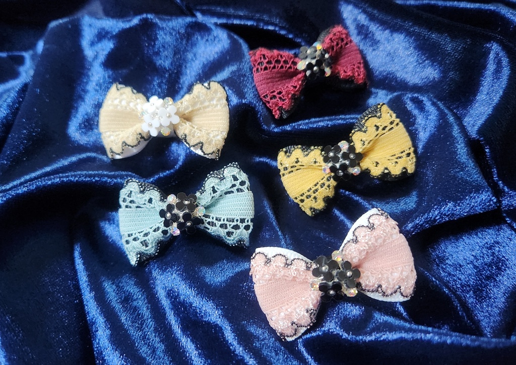 ぬいちゃん用マグネットアクセサリー①