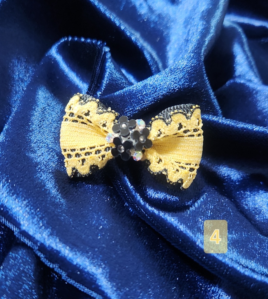 ぬいちゃん用マグネットアクセサリー①