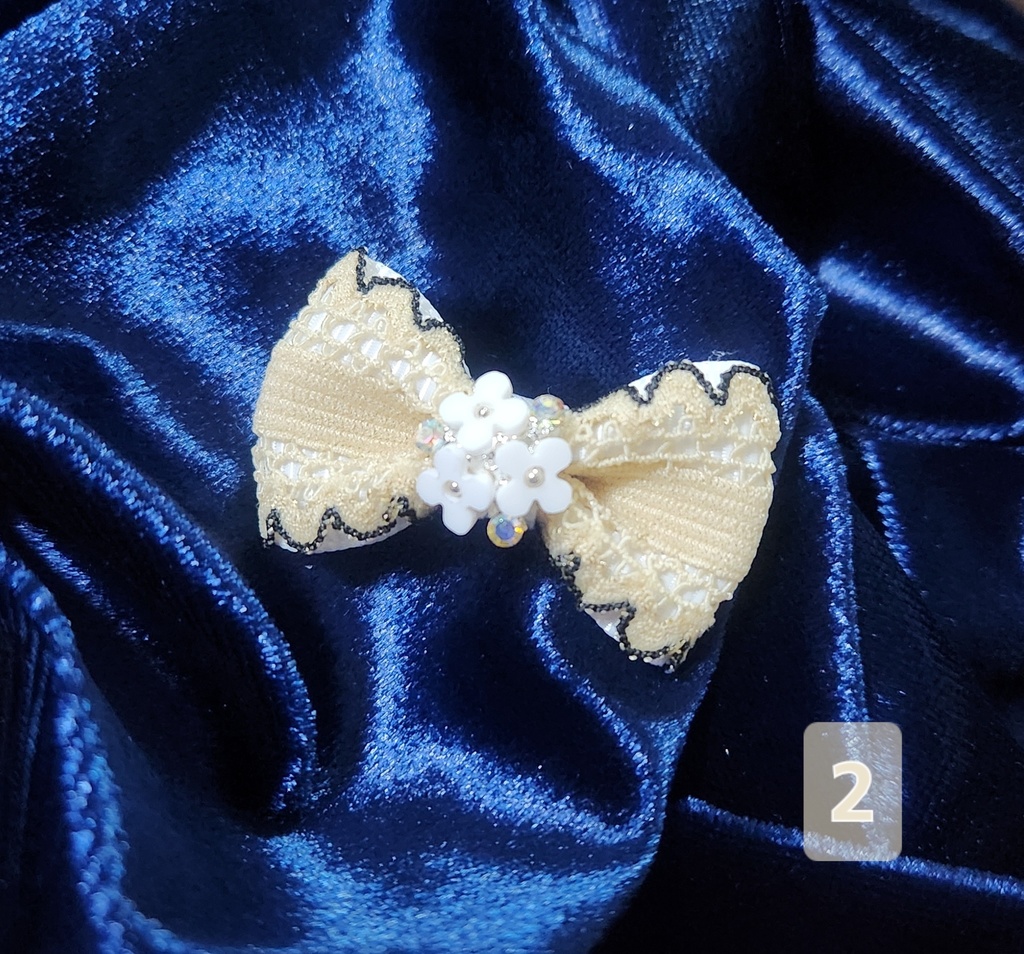 ぬいちゃん用マグネットアクセサリー①