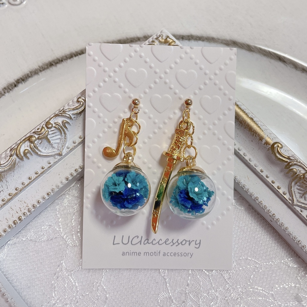 【シンフォギア】シンプルガラスドームピアス