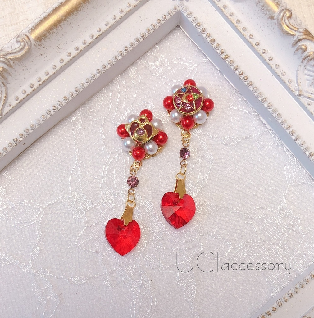 【セーラームーン】スワロフスキーピアス