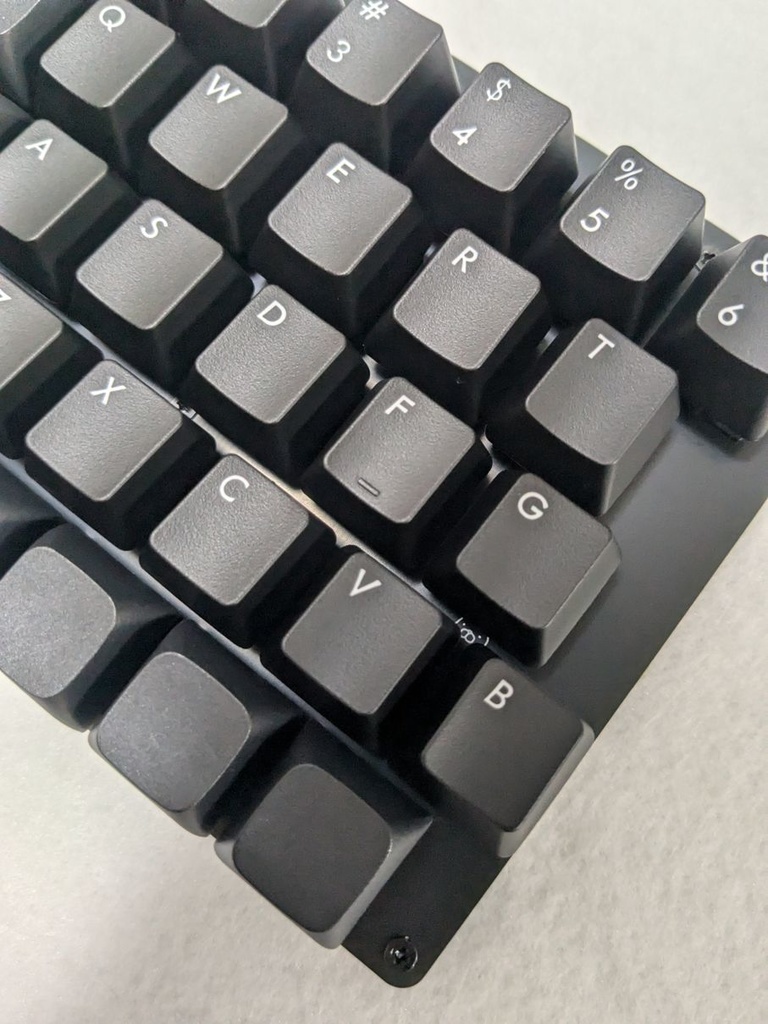 KumaChira (ハンダ付け不要、ホットスワップ対応キーボード)