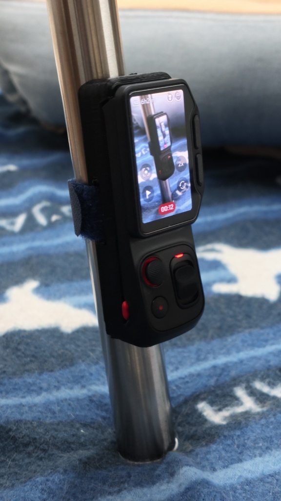 Insta360 LunaUltraリモコン用一脚マウント