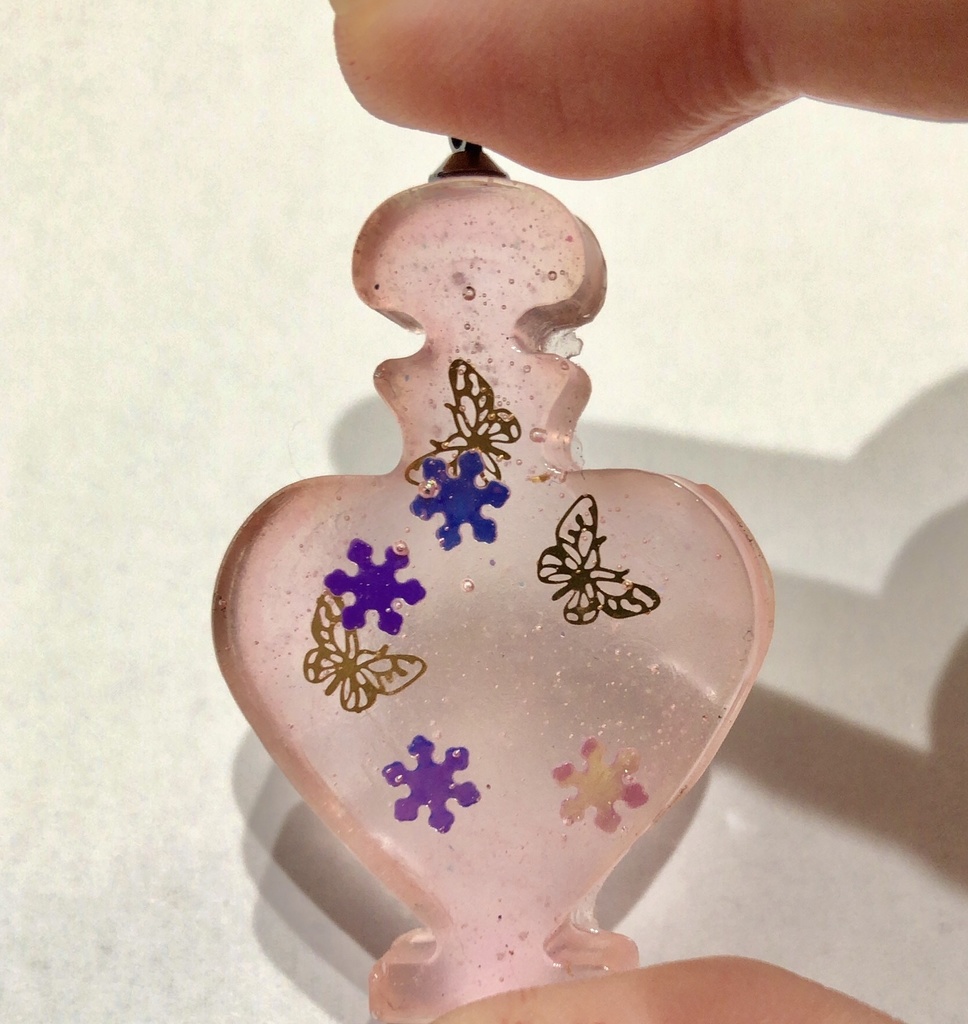 鬼滅の刃 胡蝶しのぶイメージ ペンダントトップ