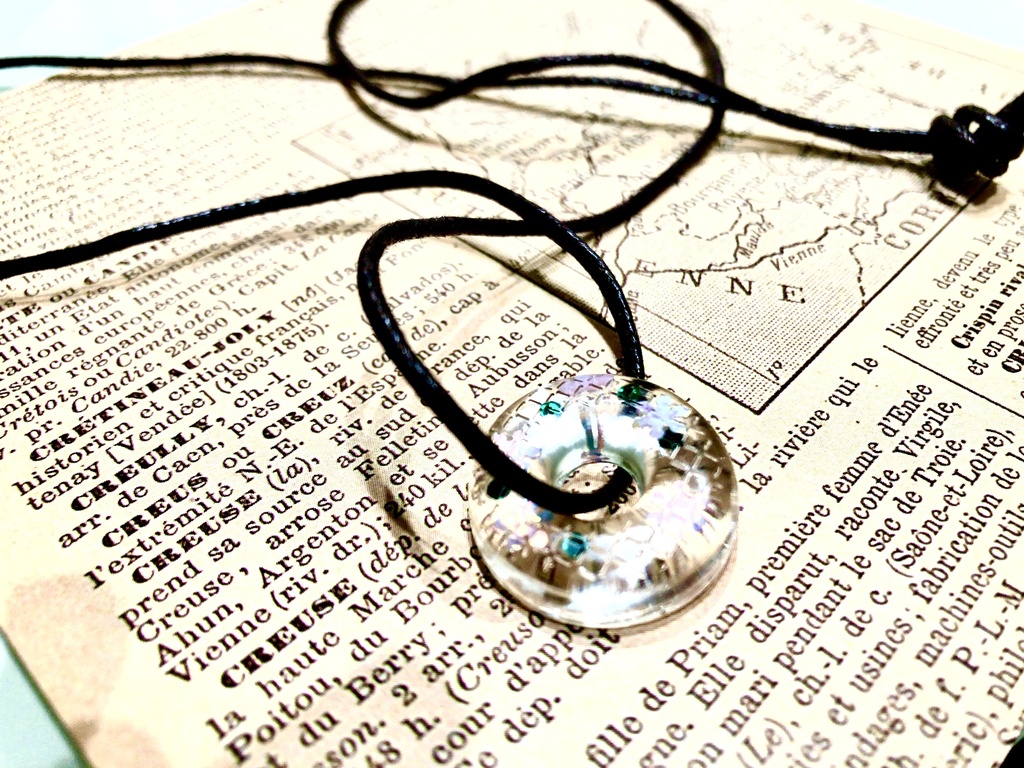 鬼滅の刃 甘露寺蜜璃 ネックレス ドーナツ