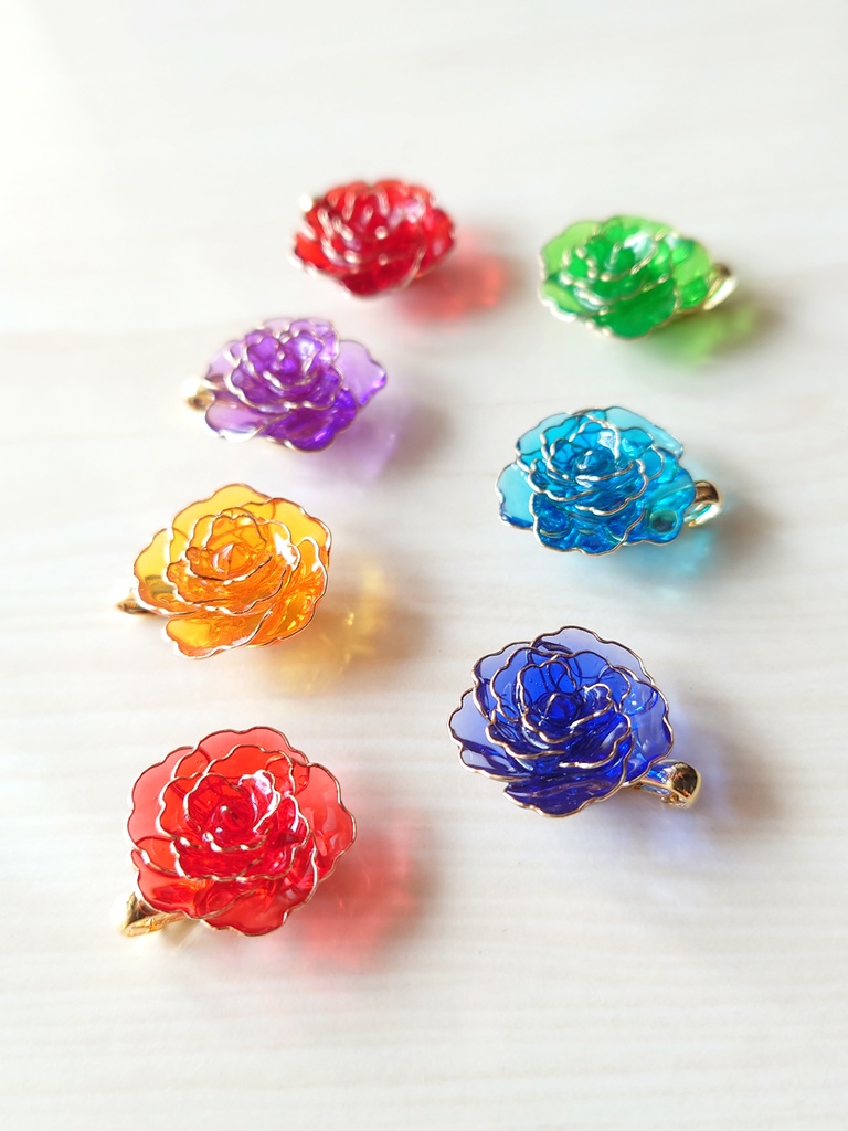 薔薇のペンダント