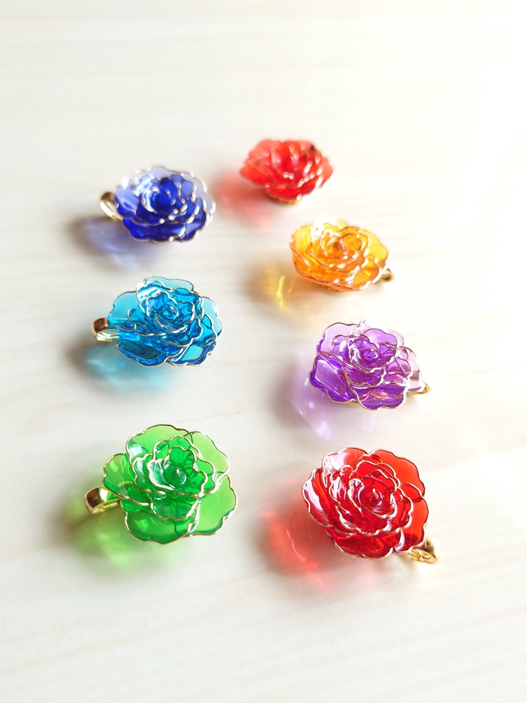 薔薇のペンダント