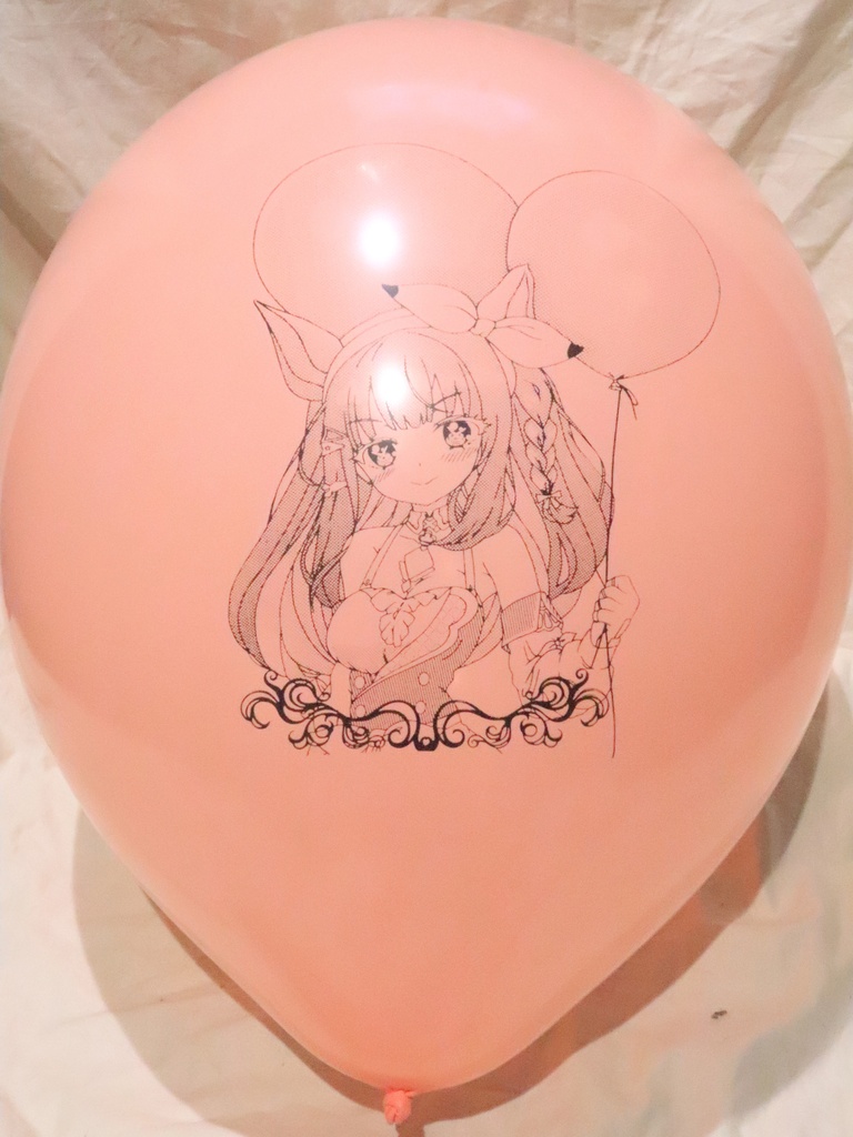 アーモンドアイ風船