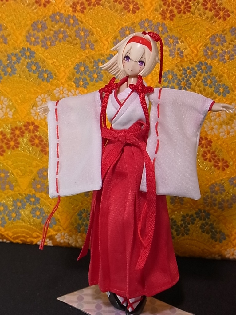 ◆ 巫女服(普通の袴) ◆白巫女・黒巫女◆1/12サイズ布服◆