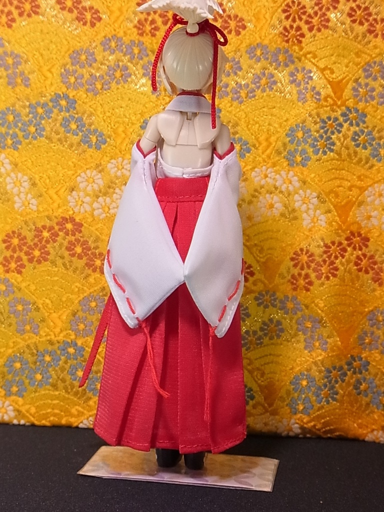 ◆ 巫女服(普通の袴) ◆白巫女・黒巫女◆1/12サイズ布服◆