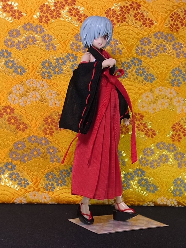 ◆ 巫女服(普通の袴) ◆白巫女・黒巫女◆1/12サイズ布服◆