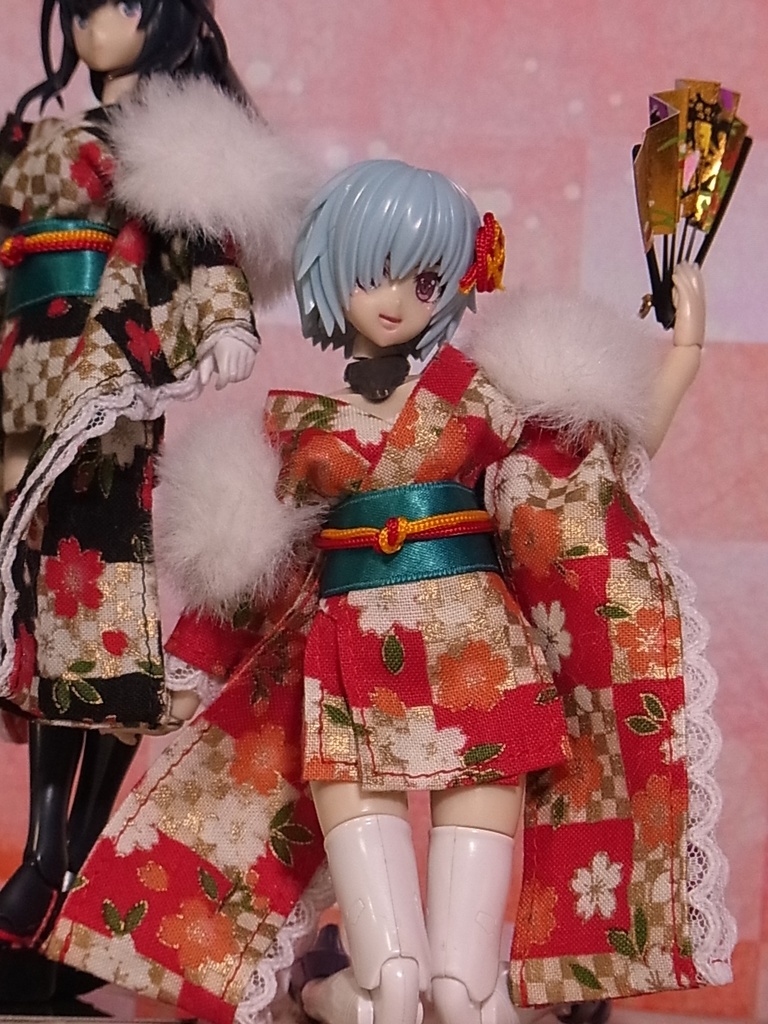 花魁風ミニ丈振り袖🌸変わり市松金彩桜🌸1/12サイズ ドール服 布服