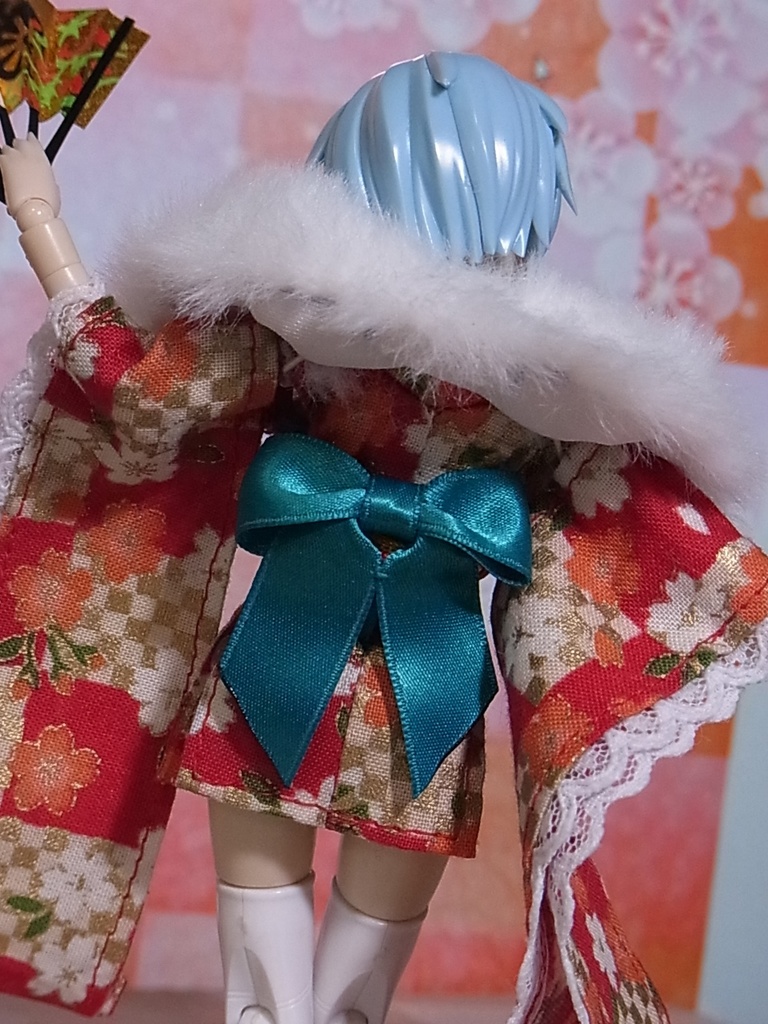 花魁風ミニ丈振り袖🌸変わり市松金彩桜🌸1/12サイズ ドール服 布服