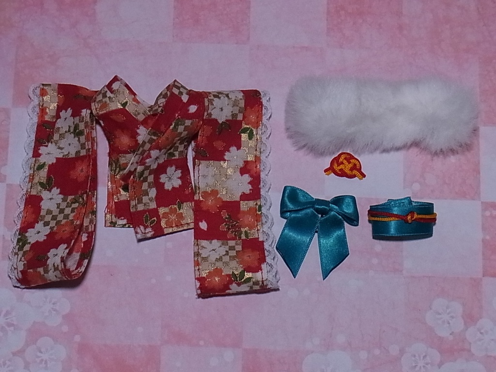 花魁風ミニ丈振り袖🌸変わり市松金彩桜🌸1/12サイズ ドール服 布服