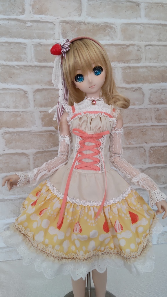 DD いちごケーキワンピース