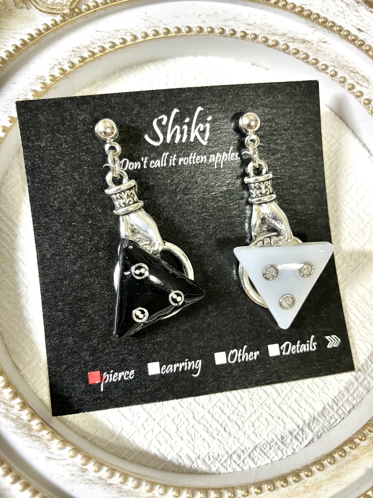 呪術廻戦＊玉犬イメージ（ピアス）