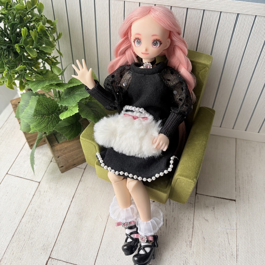 プードルのおじょうさんワンピース　22cmサイズ　ドール服