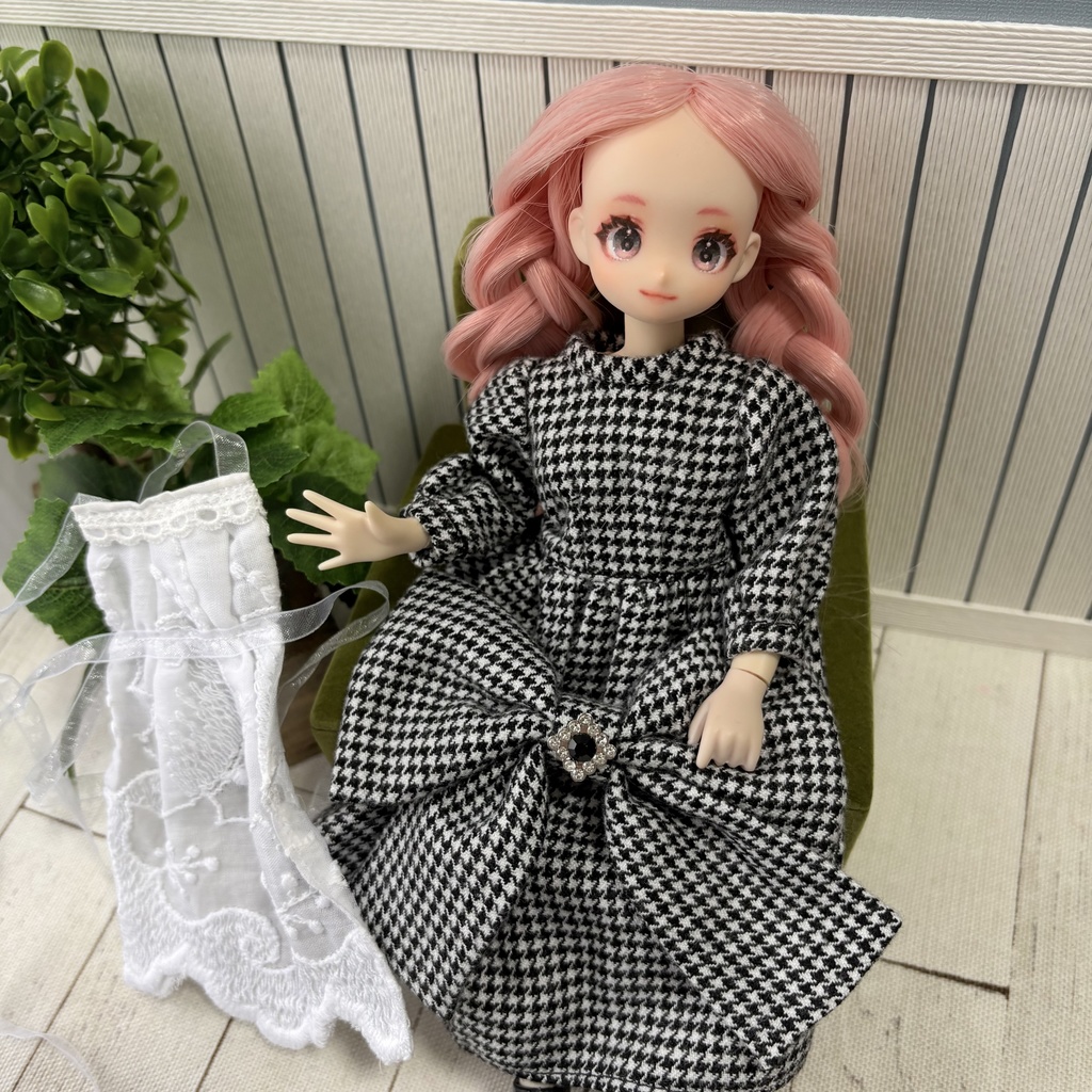 千鳥格子エプロンワンピース　22cmサイズ