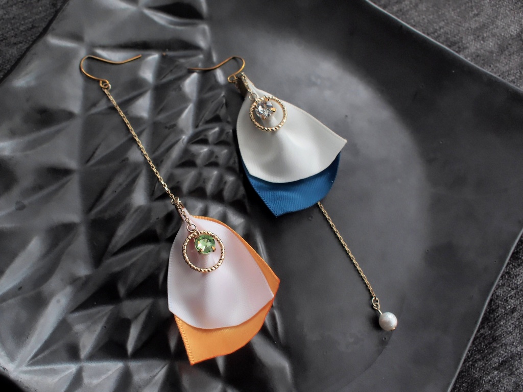 鶴丸国永 大倶利伽羅 山姥切国広【更紗木蓮の耳飾り】ピアスorイヤリングorマスクチャーム