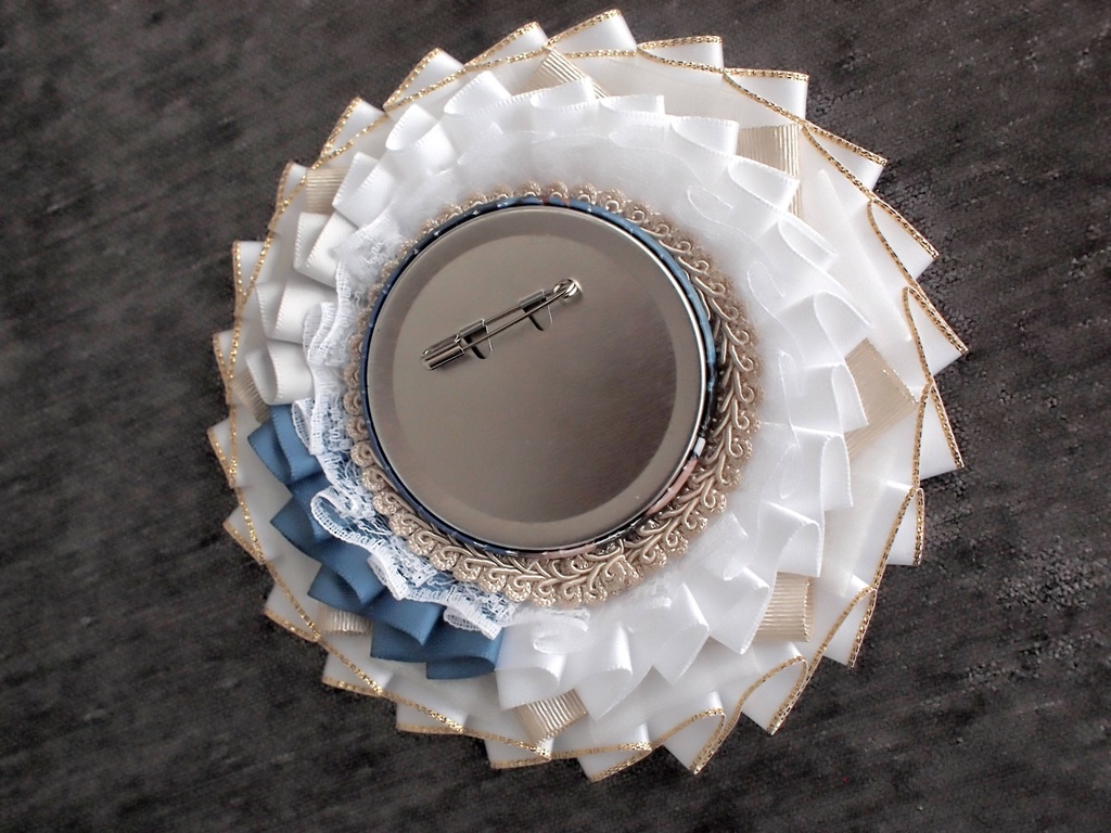 鶴丸国永 大倶利伽羅 【雛菊桜のロゼット】