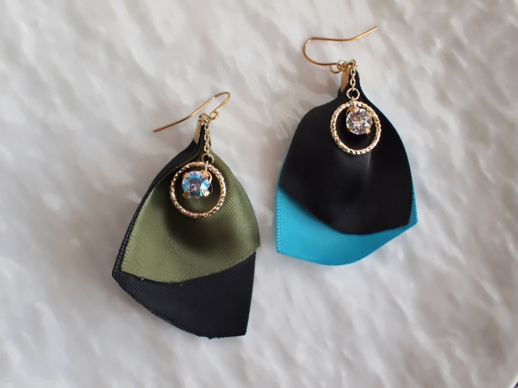 豊前江 篭手切江 桑名江 松井江 五月雨江 村雲江【更紗木蓮の耳飾り】イヤリングorピアスorマスクチャーム