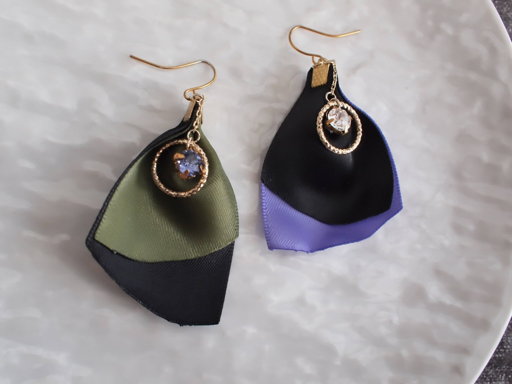 豊前江 篭手切江 桑名江 松井江 五月雨江 村雲江【更紗木蓮の耳飾り】イヤリングorピアスorマスクチャーム