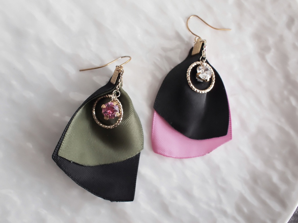 豊前江 篭手切江 桑名江 松井江 五月雨江 村雲江【更紗木蓮の耳飾り】イヤリングorピアスorマスクチャーム