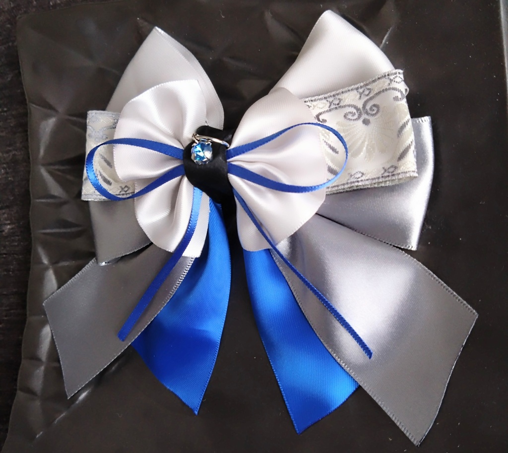 山姥切長義 三日月宗近 へし切長谷部 大般若長光【夢見蝶の絹飾り】ペンラリボンorバッグチャームorヘアアクセ