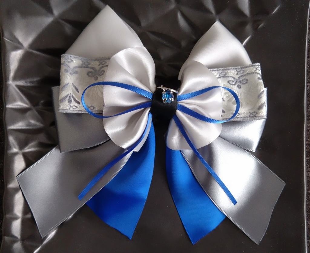 山姥切長義 三日月宗近 へし切長谷部 大般若長光【夢見蝶の絹飾り】ペンラリボンorバッグチャームorヘアアクセ