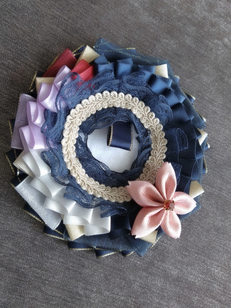 山姥切長義 へし切長谷部 鬼丸国綱 一期一振【雛菊桜のロゼット】