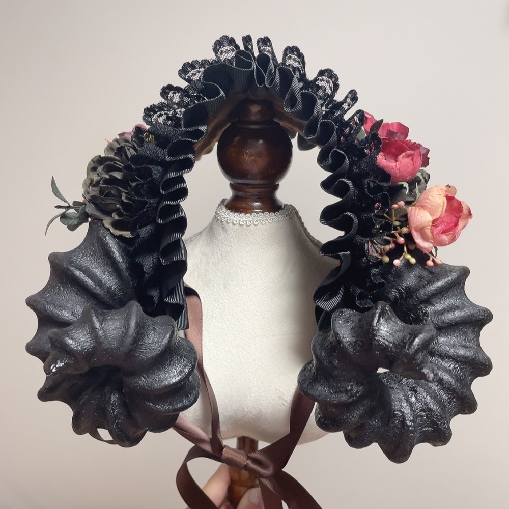 薔薇咲く黒羊のヘッドドレス