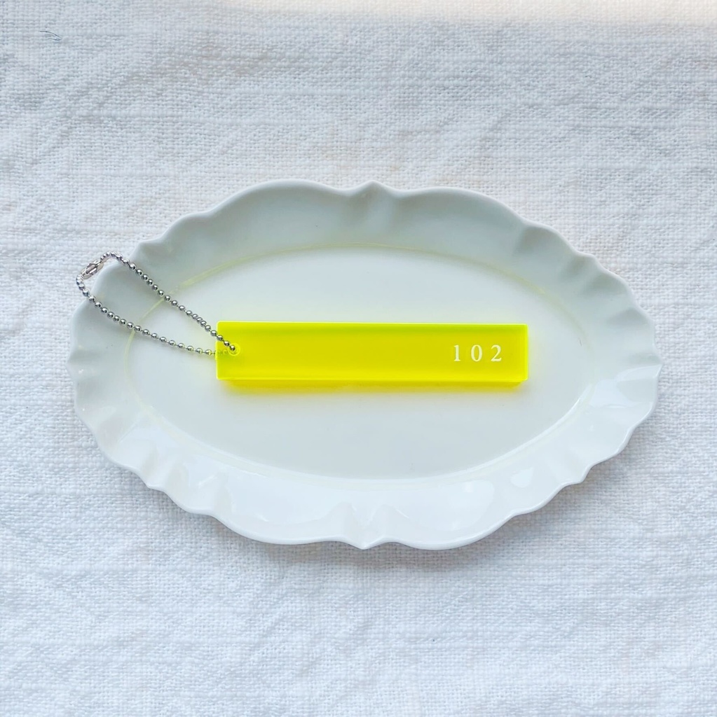 【数量限定】文字キーホルダー | オリジナル 名入れ 推し活 推し色 カラフル