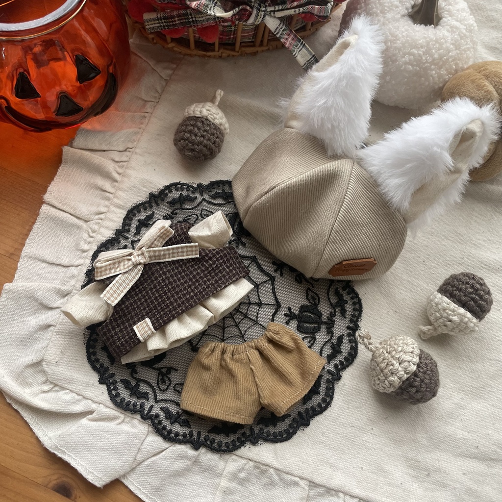 ⑧秋色ベストのセットアップ(しろきつね)