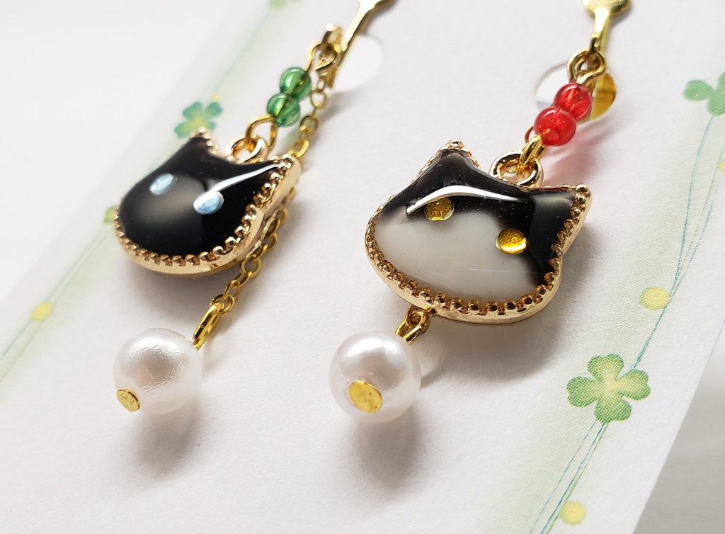 リヴァエレ猫のイヤリング