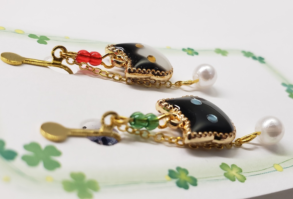 リヴァエレ猫のイヤリング