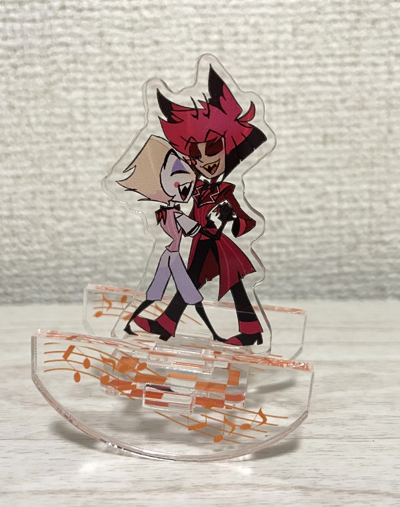 ルシアラ ゆらゆらアクリルスタンド
