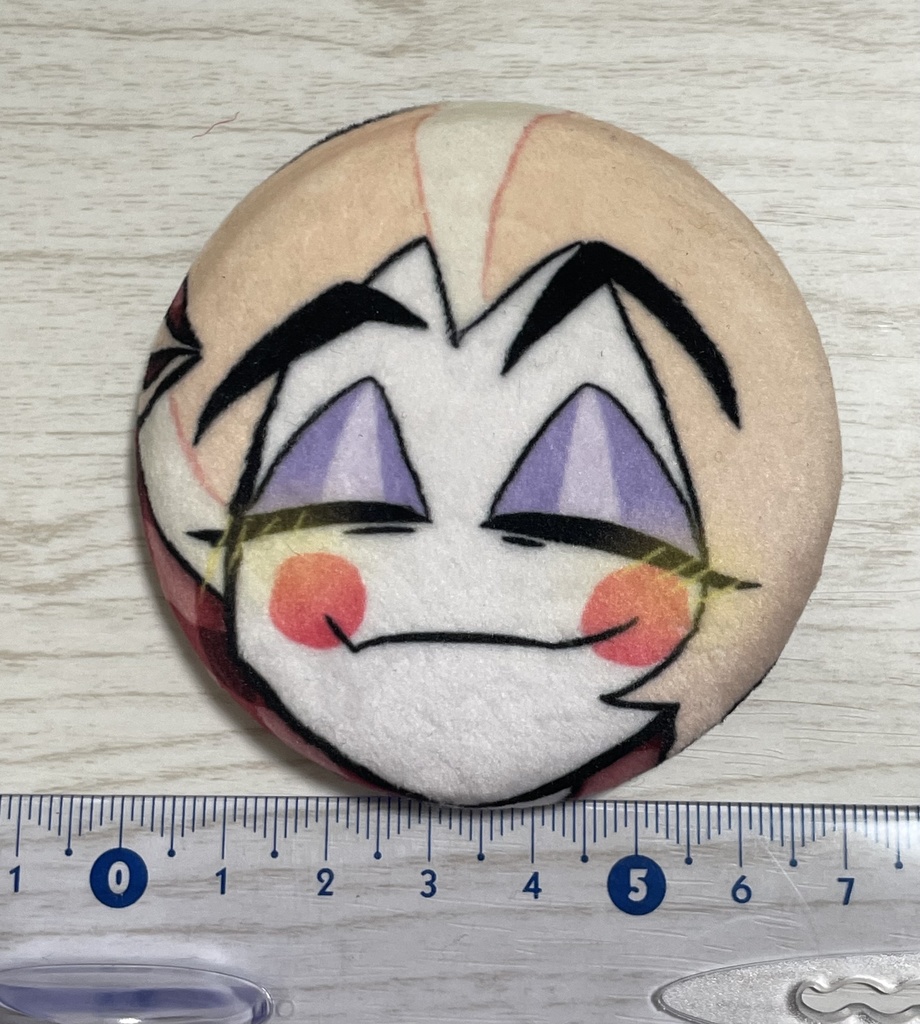 ルシファーほっぺたふわふわ缶バッジ
