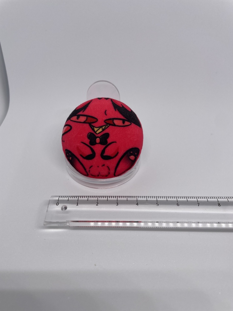 手のひらサイズアラ猫ふわもち缶バッジ