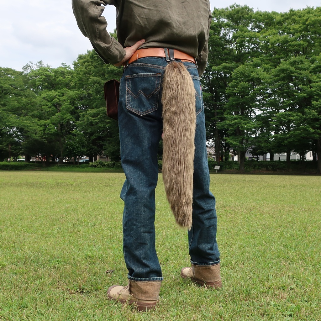 【受注製作】手軽に身に付けられる大きな尻尾(ブライトミックスファー・ロングファー)