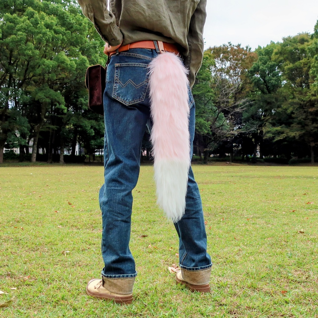 【受注製作】手軽に身につけられるキツネ風デザインの大きな尻尾