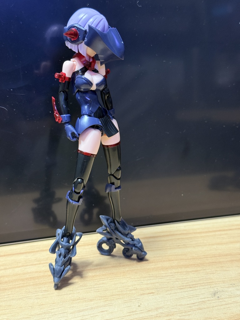 都市戦特化型 高速戦闘ユニット『紫電』