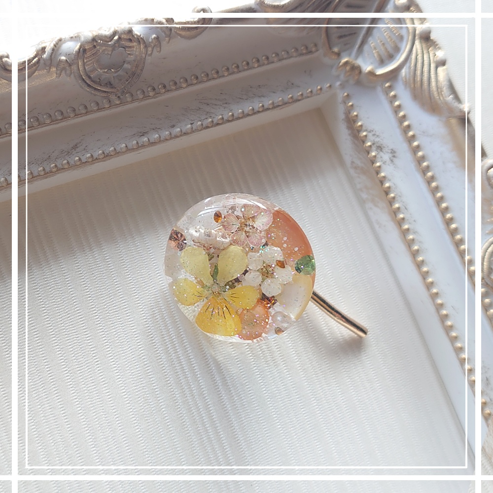 オレンジカラーのポニーフック