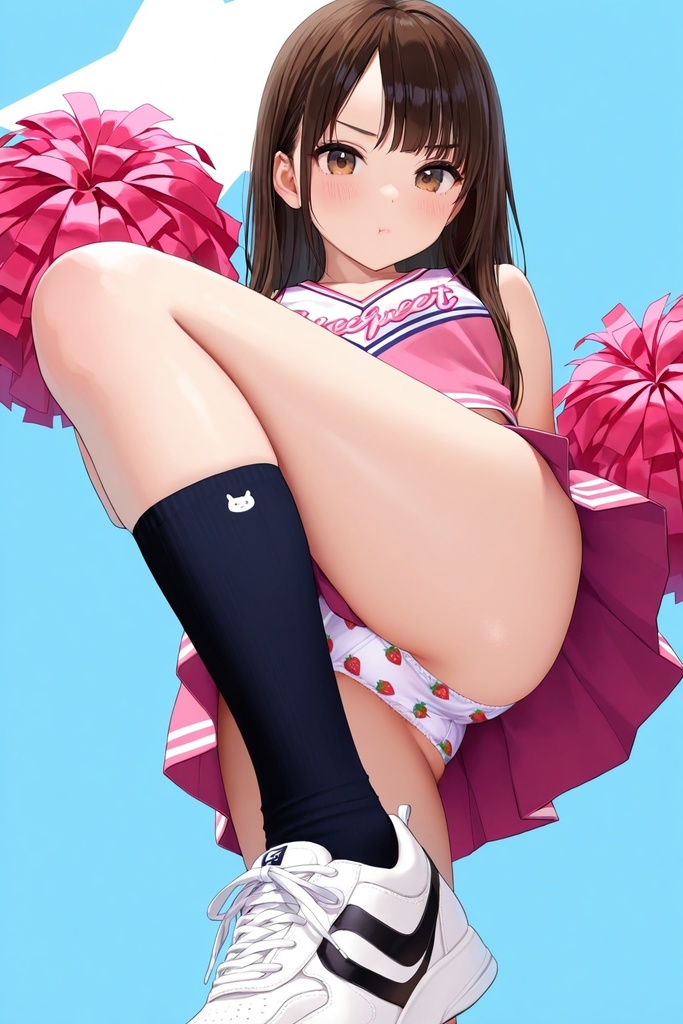 生パンチアガールのたくし上げ&ハイキックパンチラ