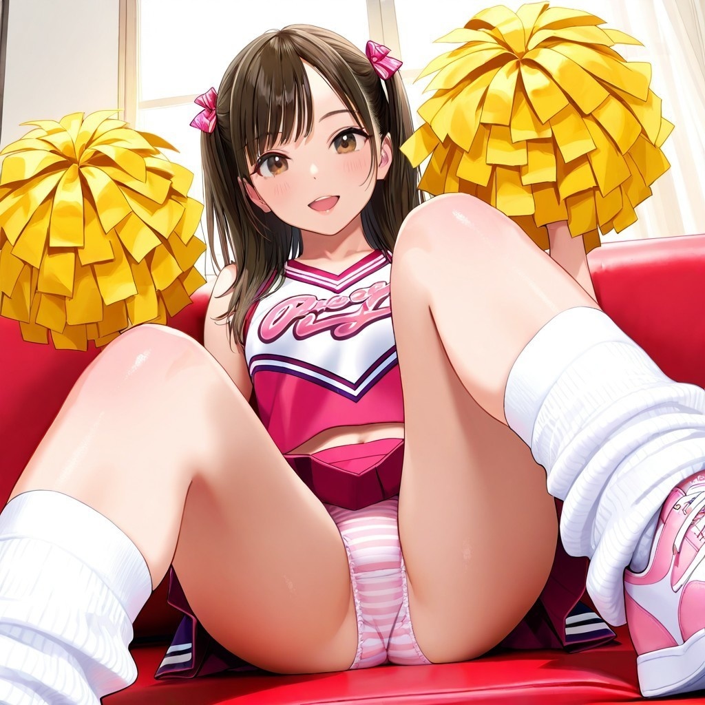 生パンチアガールのM字パンチラ Vol.2