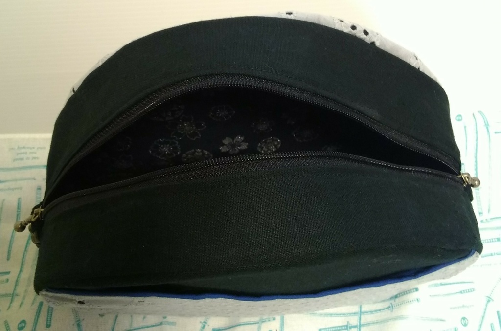 かまぼこ型ポシェット/山姥切長義・一期一振イメージ