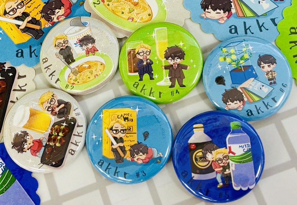 akkr缶バッジ