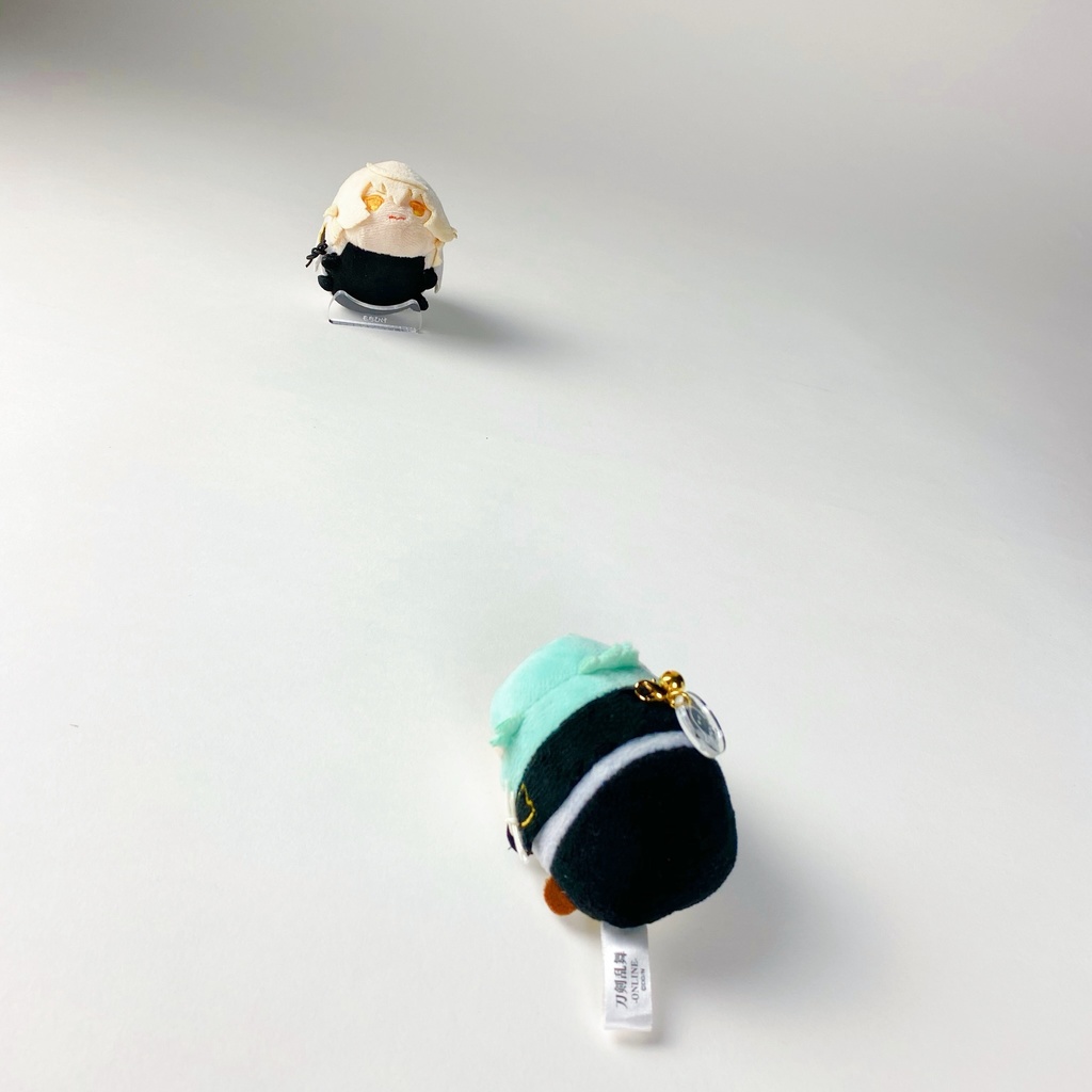 もちのあごもち 普通郵便1:ぬいぐるみスタンド(俵型向き)